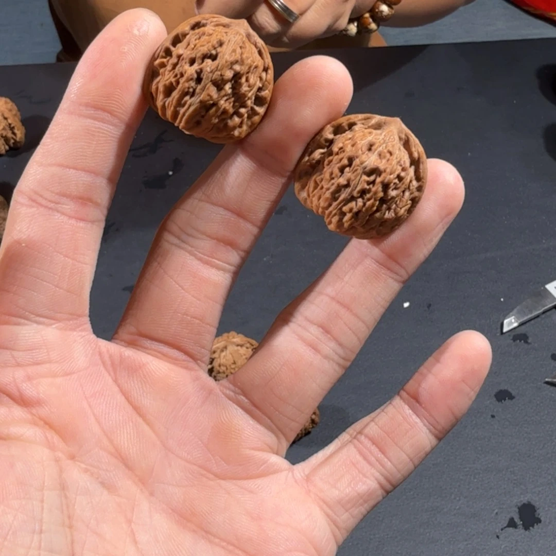 文玩核桃把件194号四座楼28-33mm