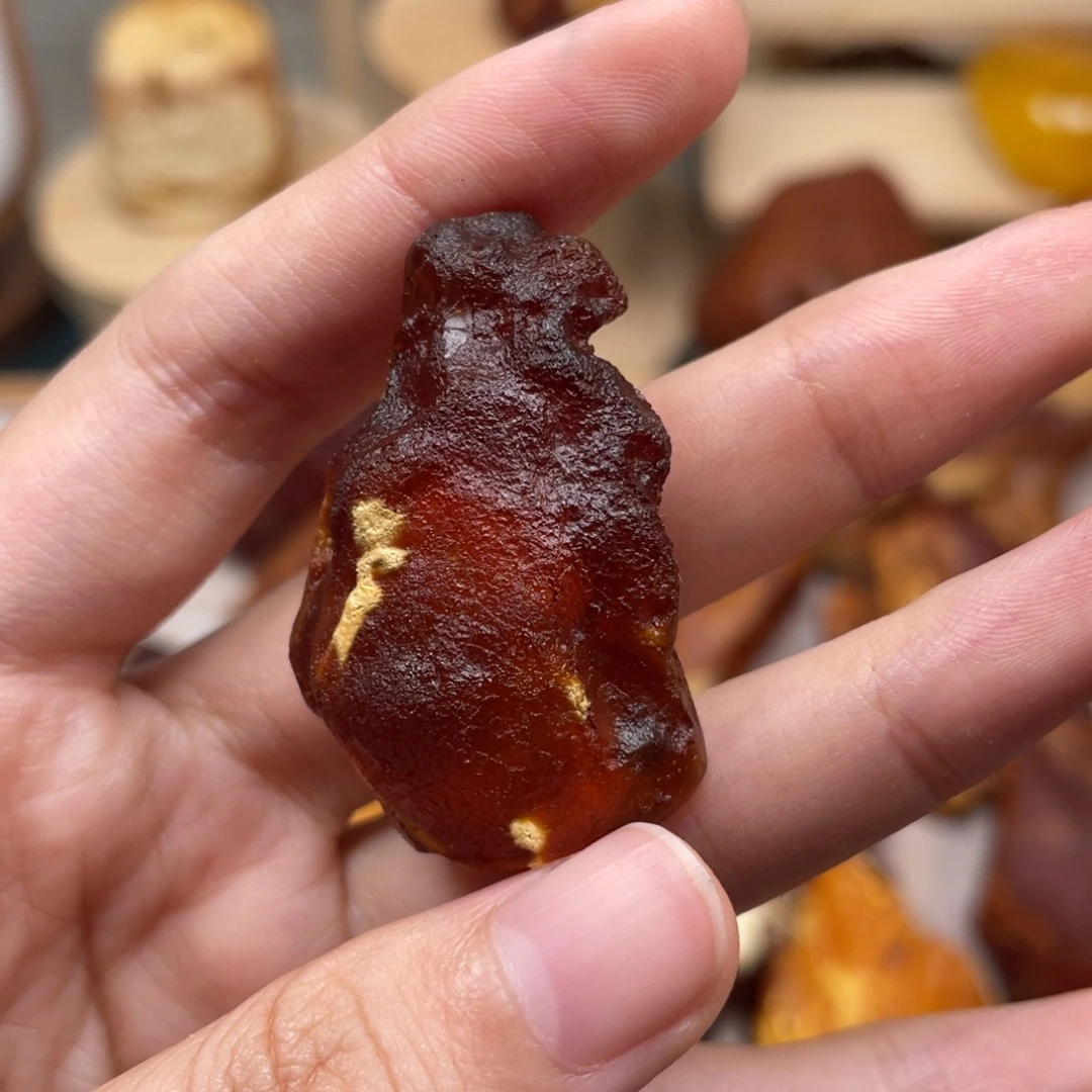 琥珀未镶嵌珠宝奇石