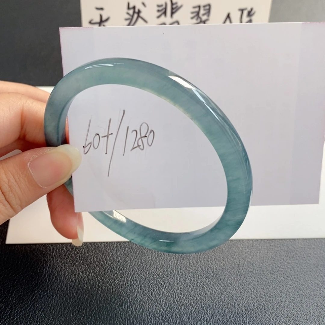 未镶嵌手镯翡翠天然翡翠