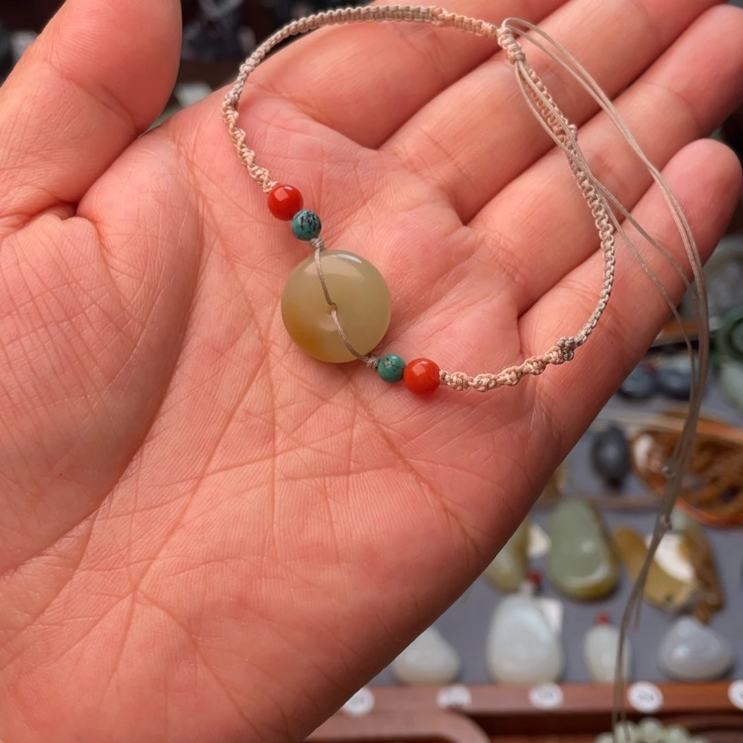 颈饰未镶嵌和田玉