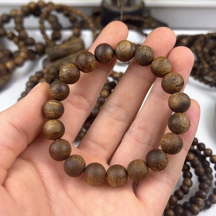 沉香手串圆珠单圈10mm