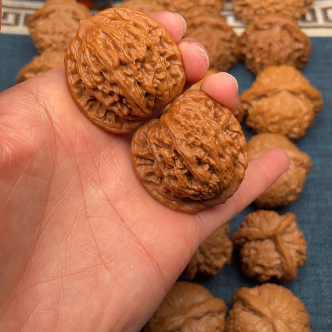 集***牌把件文玩核桃37全品虎头