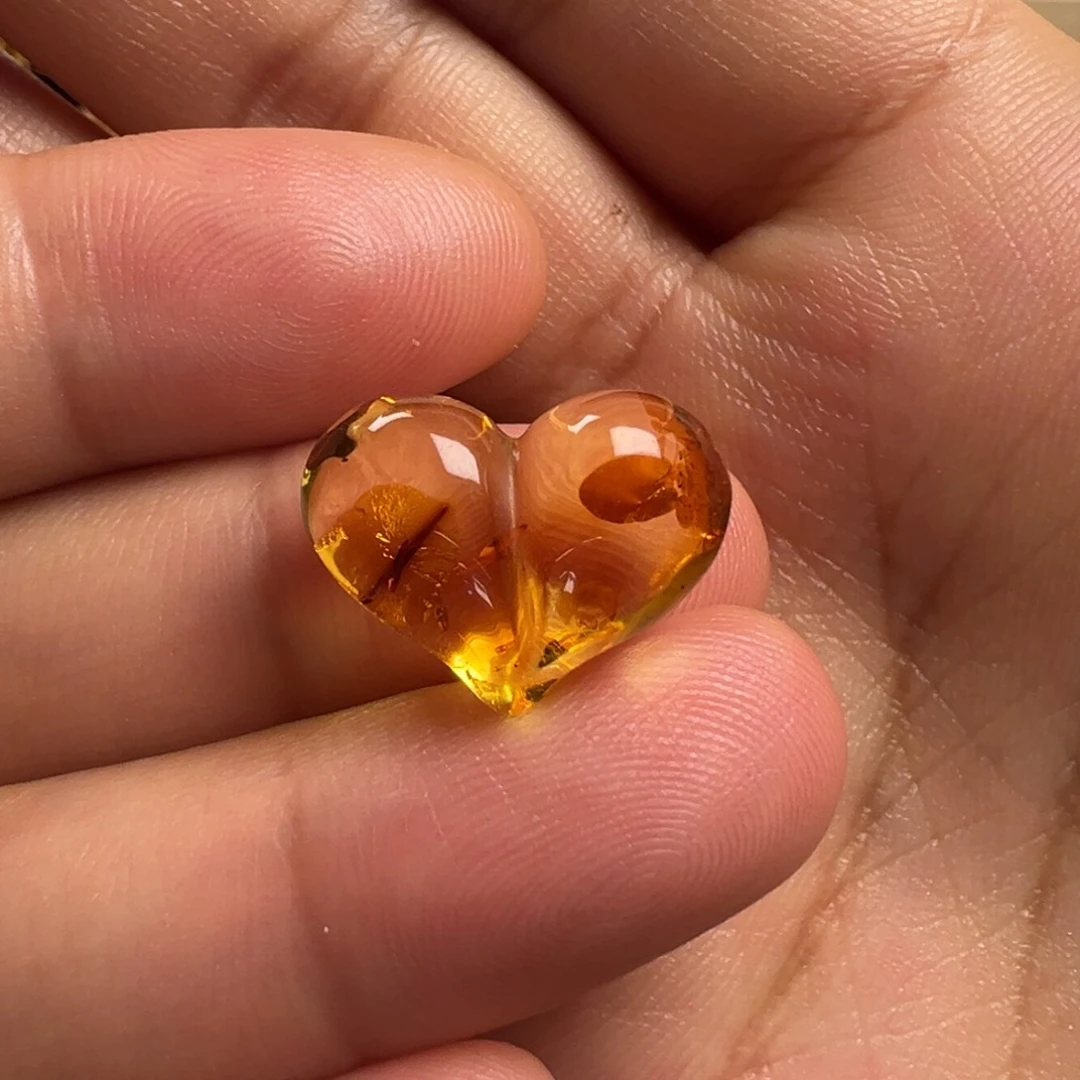 琥珀（花珀）颈饰未镶嵌屁桃（打孔不退换）