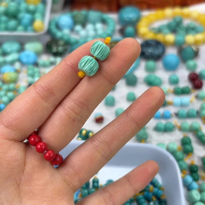 南红玛瑙未镶嵌珠宝奇石