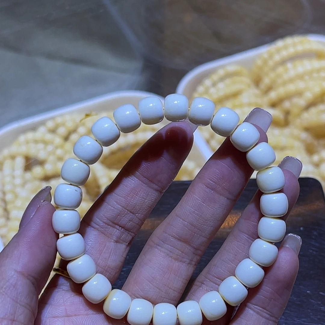 琥珀未镶嵌手链蜜蜡手串8.5