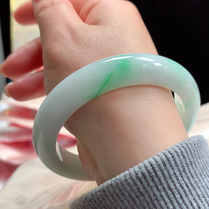 翡翠手镯未镶嵌白底青21