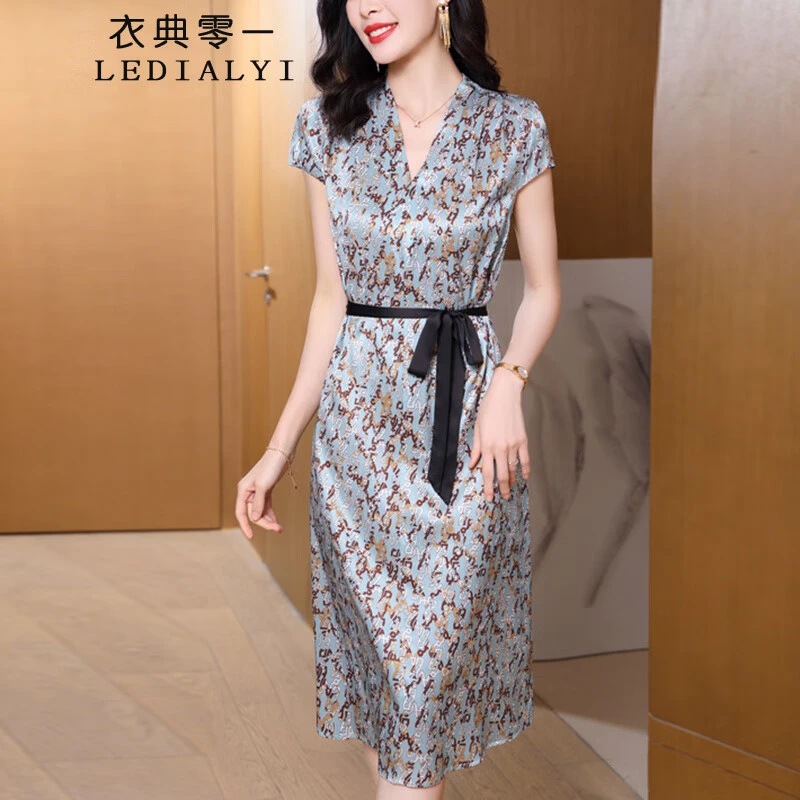 重磅真丝短袖连衣裙女2025夏季新款时尚气质V领桑蚕丝中长款裙子