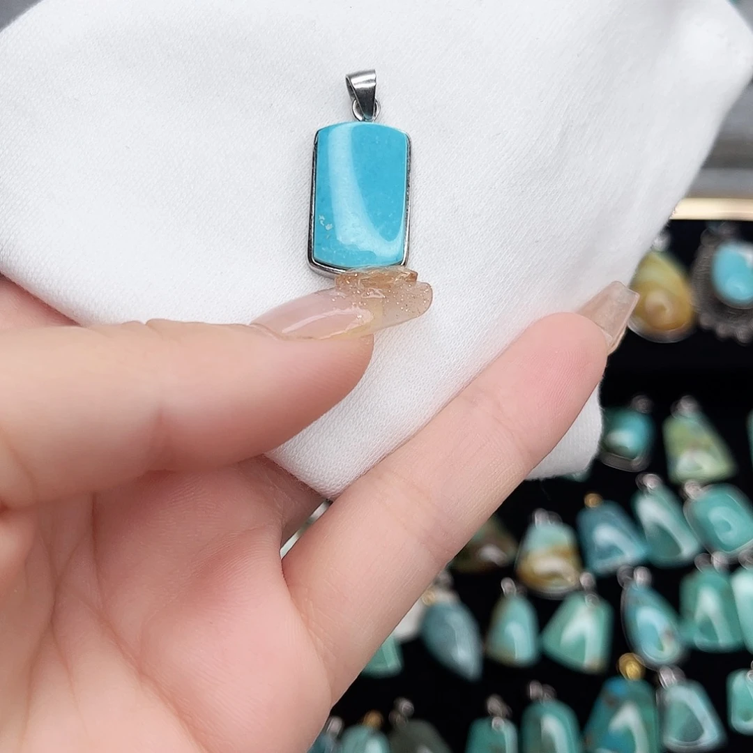 绿松石绿松石未镶嵌