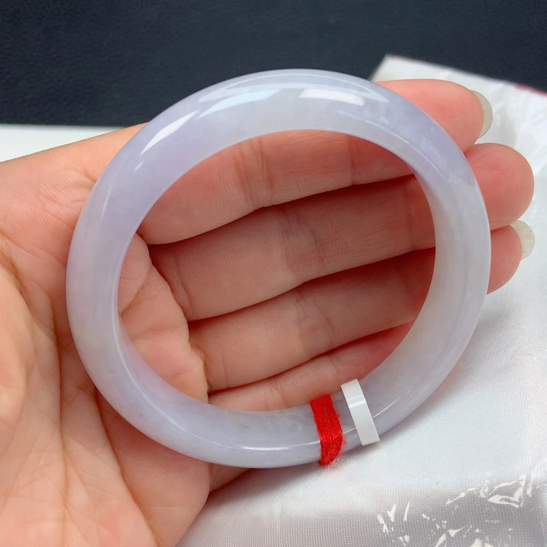 翡翠手镯未镶嵌53圈