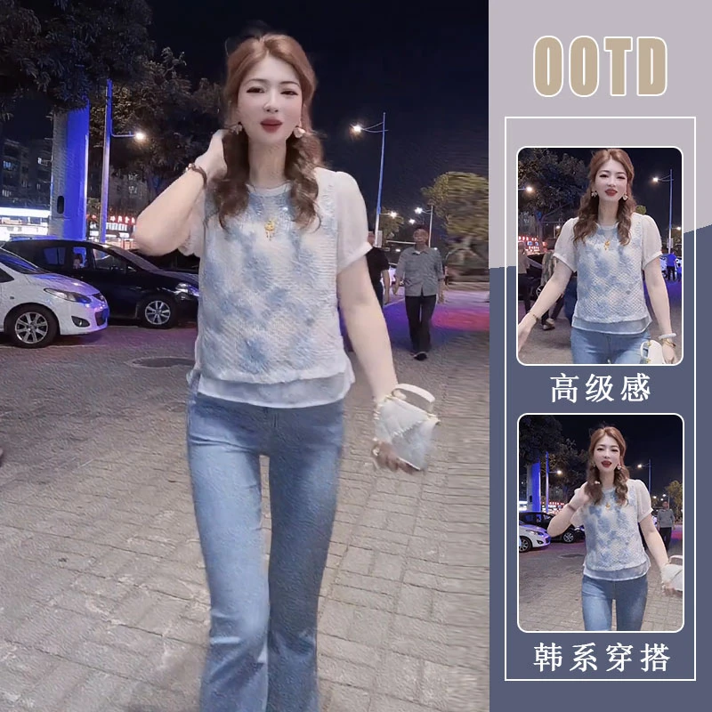 洋气高端别致小衫2025夏新款时尚圆领短袖上衣修身显瘦牛仔裤套装