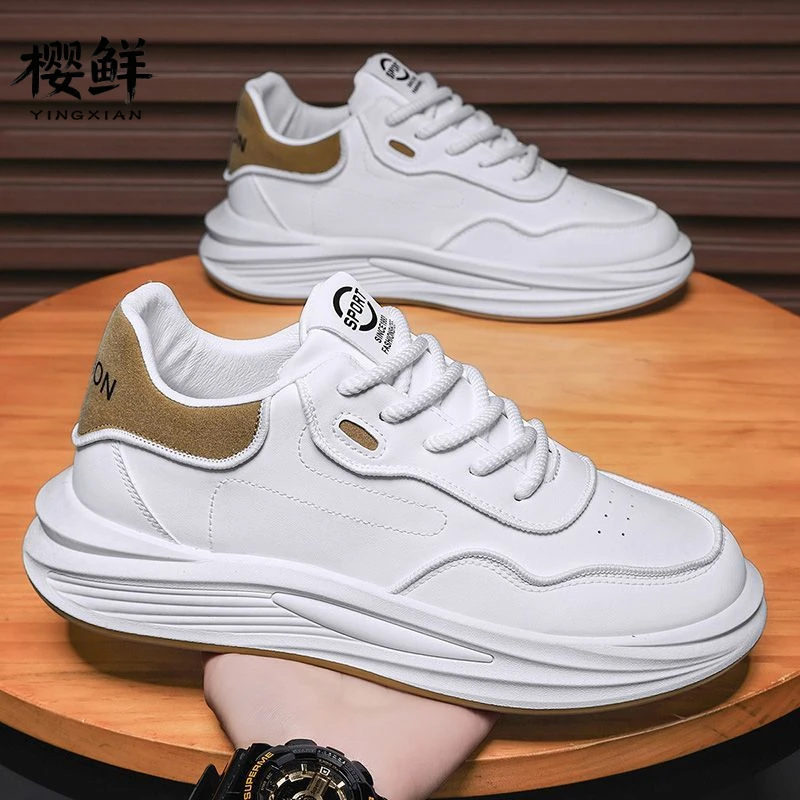 男鞋新款春季轻便小白鞋板鞋潮流百搭时尚透气青少年小众潮鞋鞋子