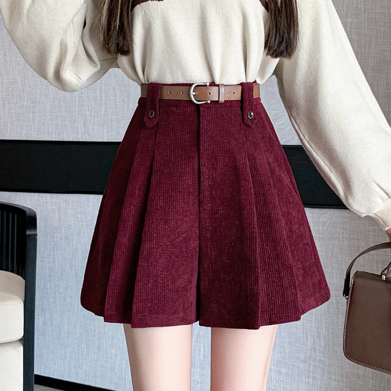 今年流行安可拉红百褶短裤女秋冬新款灯芯绒a字休闲裤高腰靴裤子