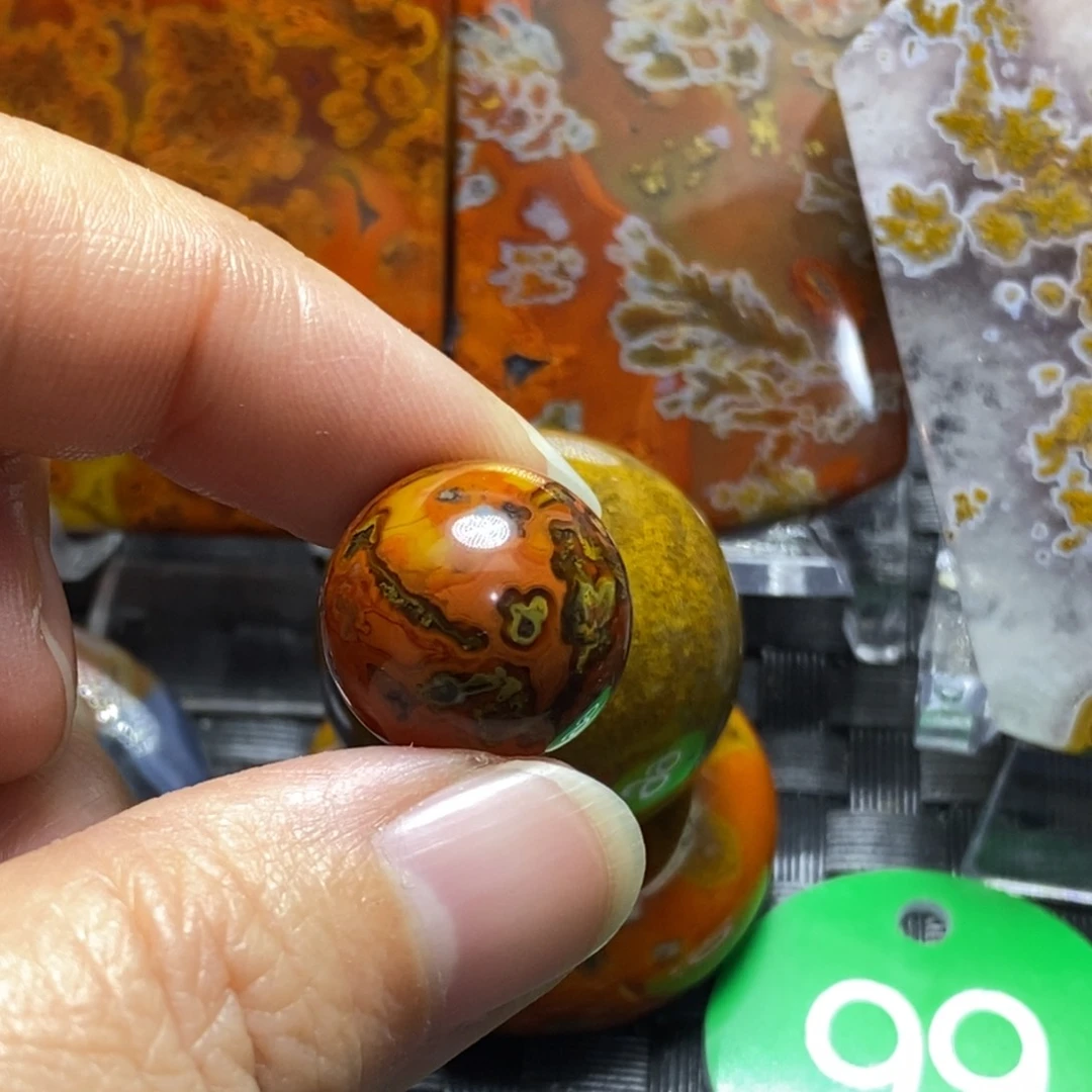 未镶嵌颈饰玛瑙/玉髓与**乐
