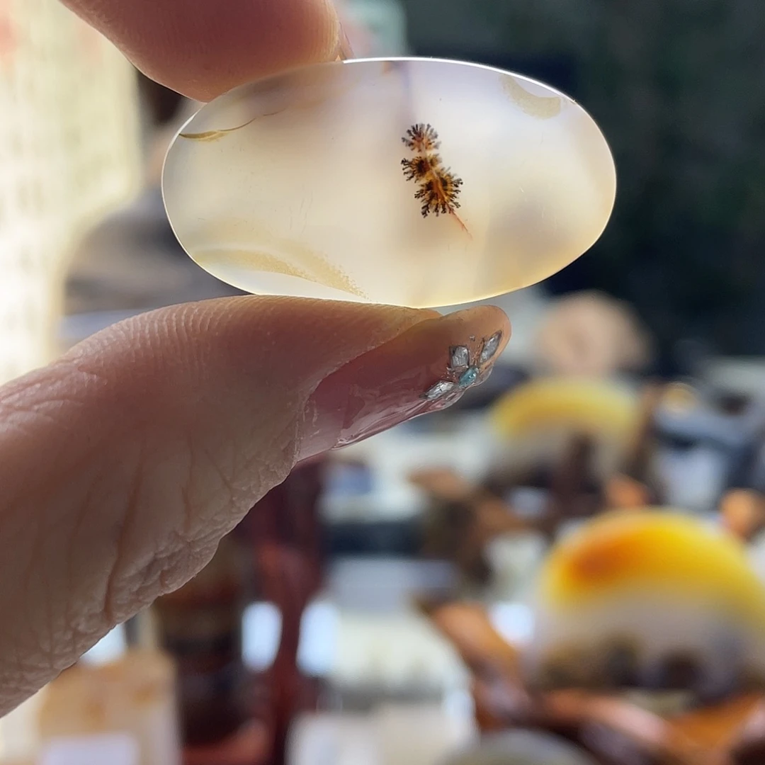 玛瑙/玉髓未镶嵌珠宝奇石