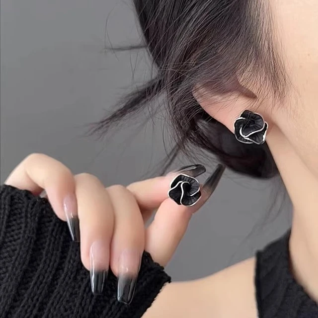 阿吉豆s925银针耳饰复古黑色山茶花耳钉轻奢小众设计感时尚气质百