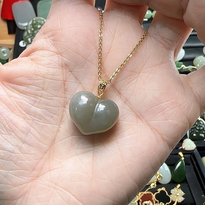 颈饰银S925镶嵌和田玉喂