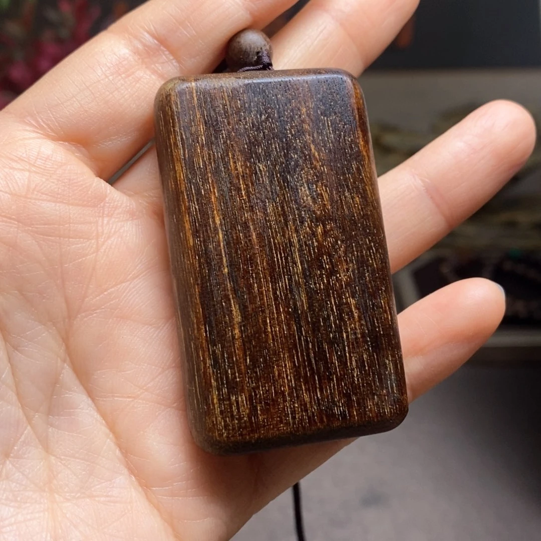 沉香木手串越南芽庄白棋金丝玉化吊坠