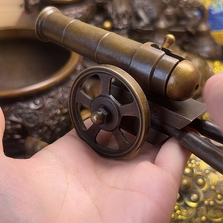 精美铜器，点击下单