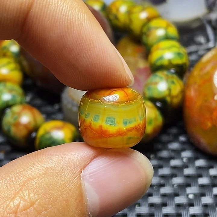 用***0玛瑙/玉髓未镶嵌颈饰