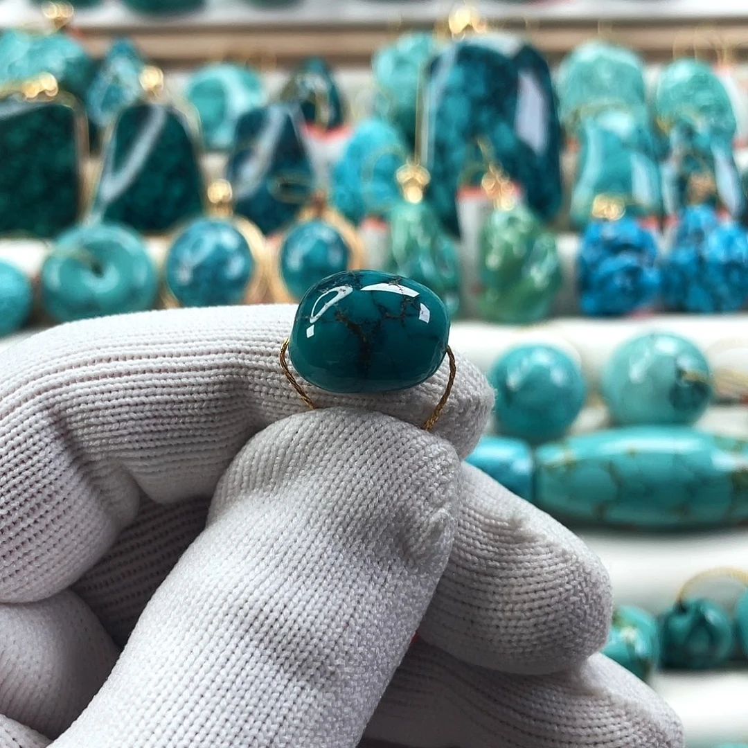 绿松石未镶嵌车挂