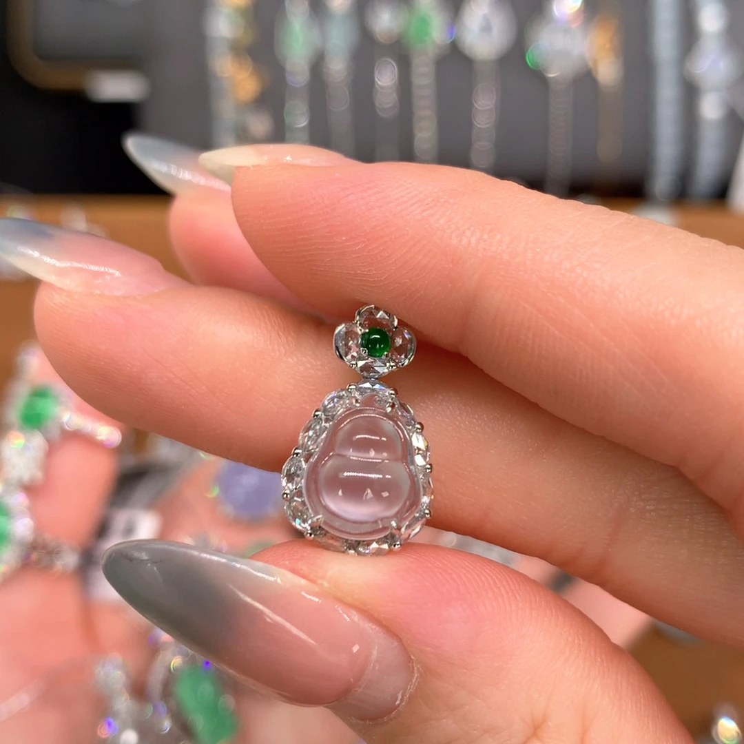 欣***娘翡翠18K金镶嵌吊坠(不含链)葫芦