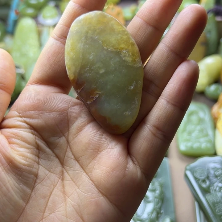 岫岩老玉（透闪石质玉）未镶嵌挂件