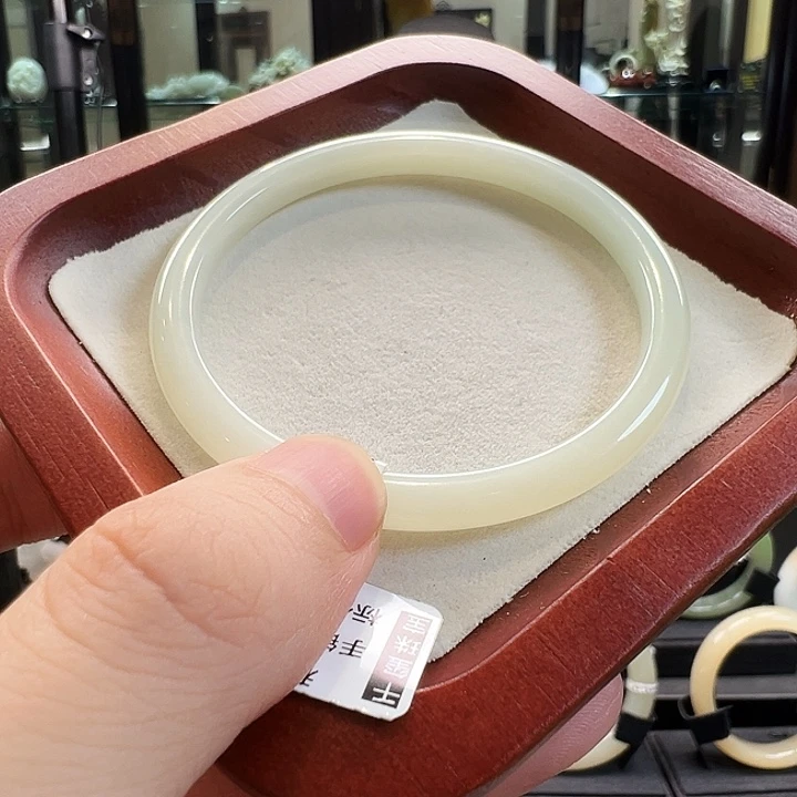 和田玉未镶嵌挂件58.5