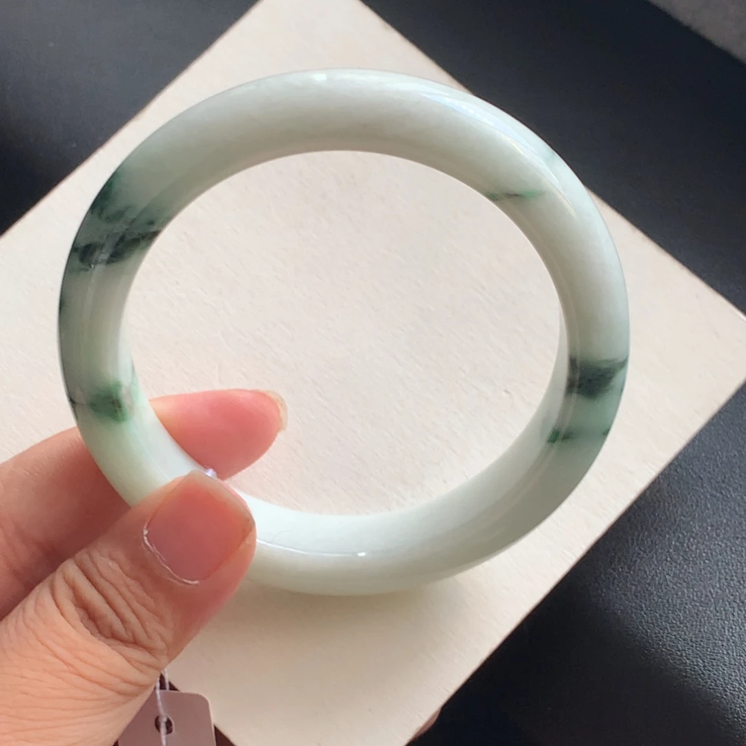 翡翠未镶嵌手镯7号57.9-13-8.9