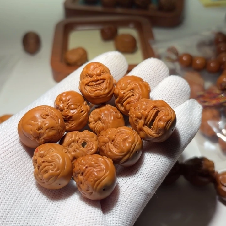 闹***玩橄榄核手串/手链金国王料恶僧特价福利