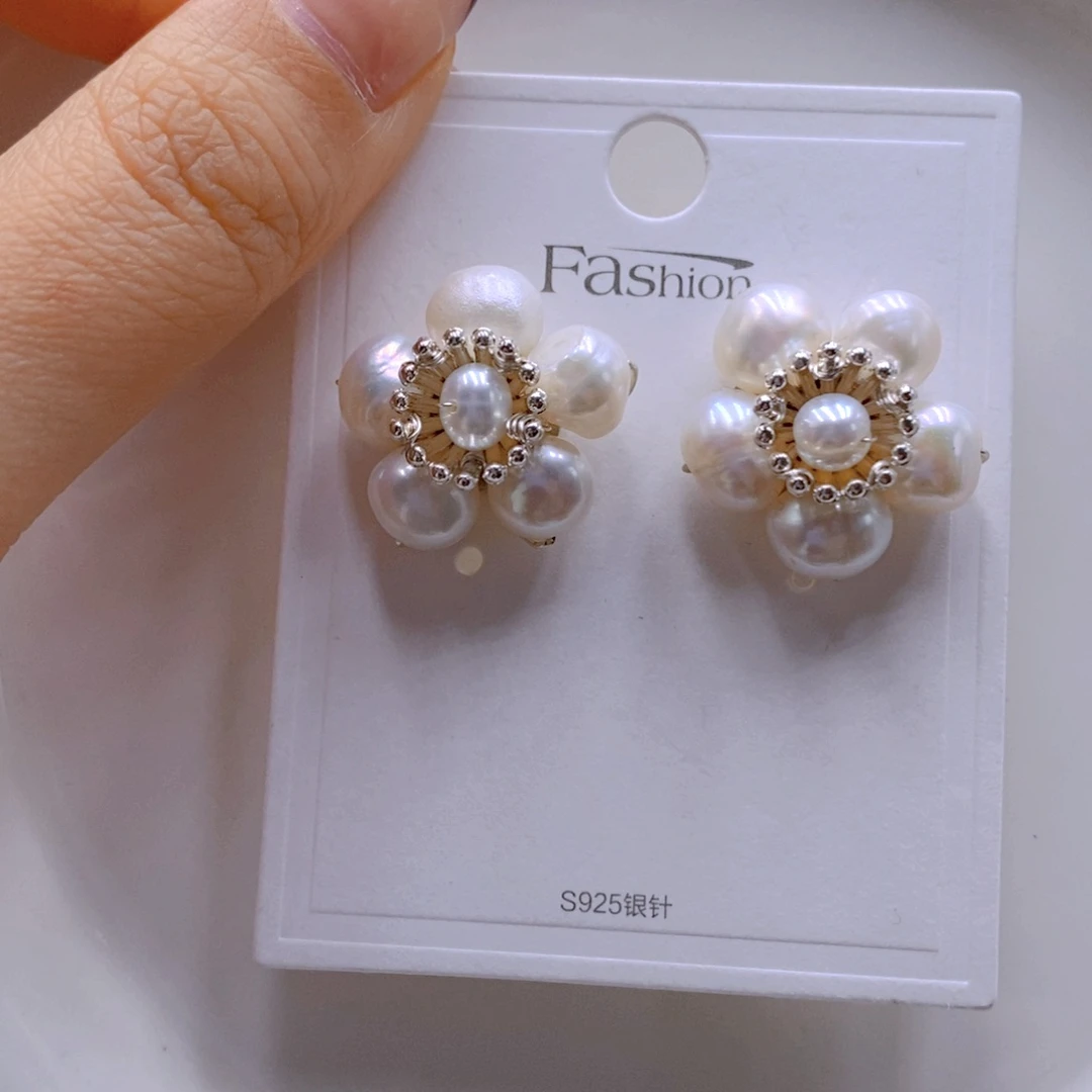 银S925镶嵌耳饰淡水珍珠