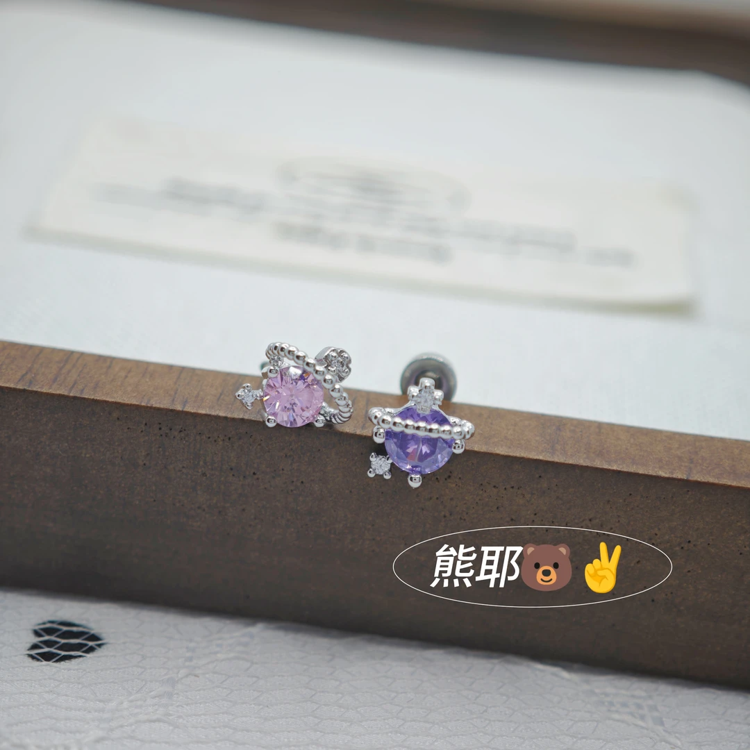 钛钢耳饰 小星球少女耳钉小众饰品精致耳饰女可爱钛钢耳骨钉