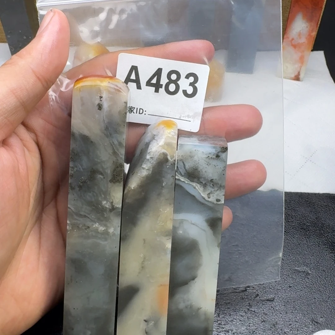 老挝石K****E老挝石老挝石