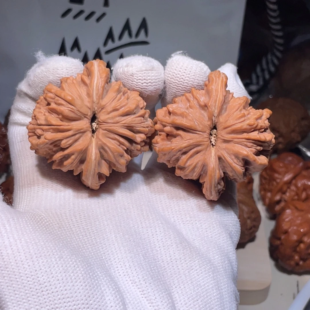 泡***弟文玩核桃把件46 43 小蹭尖 楼子 2276