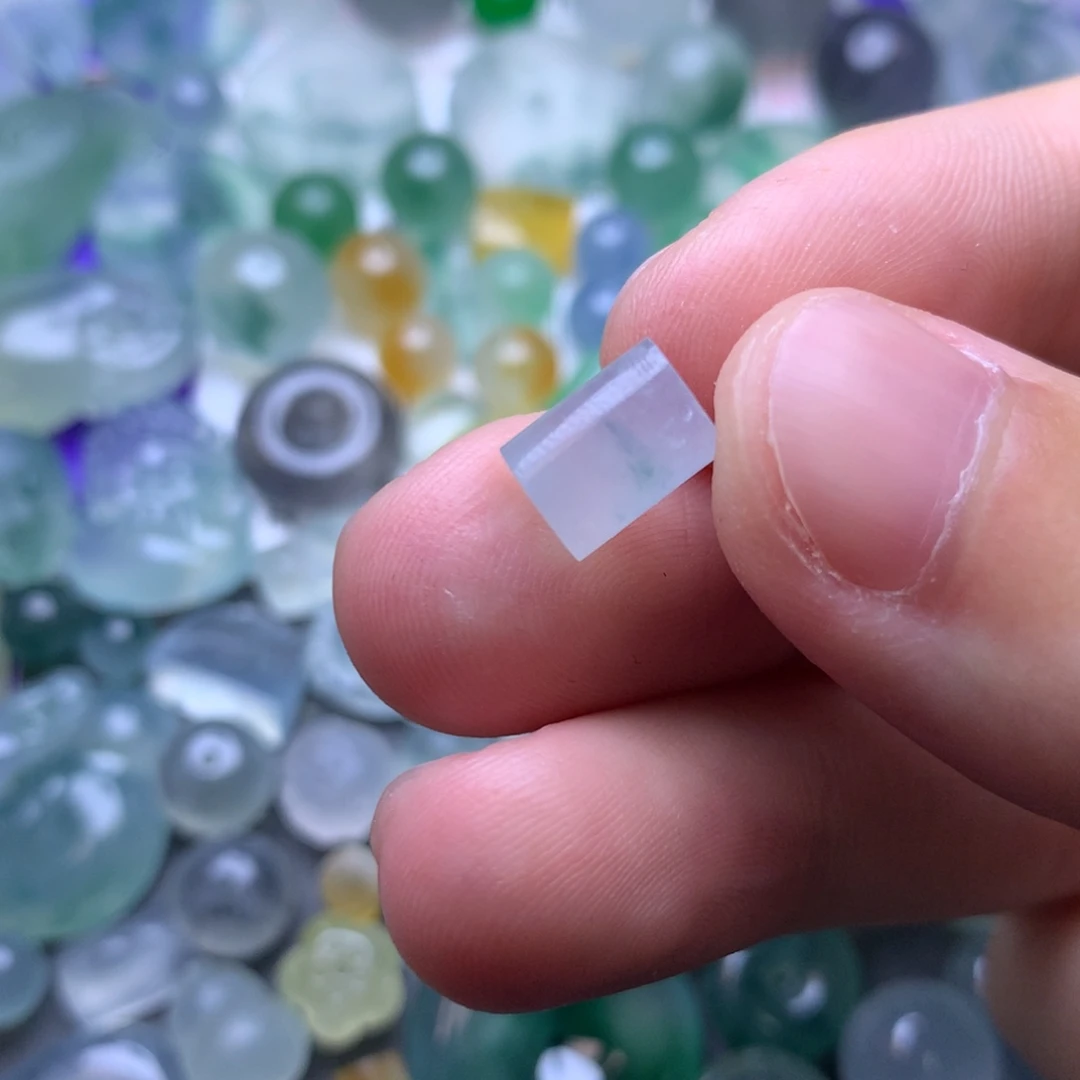 定制翡翠未镶嵌挂件