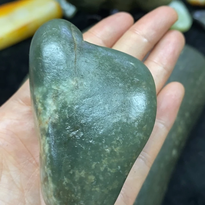 未镶嵌和田玉（糖玉）挂件