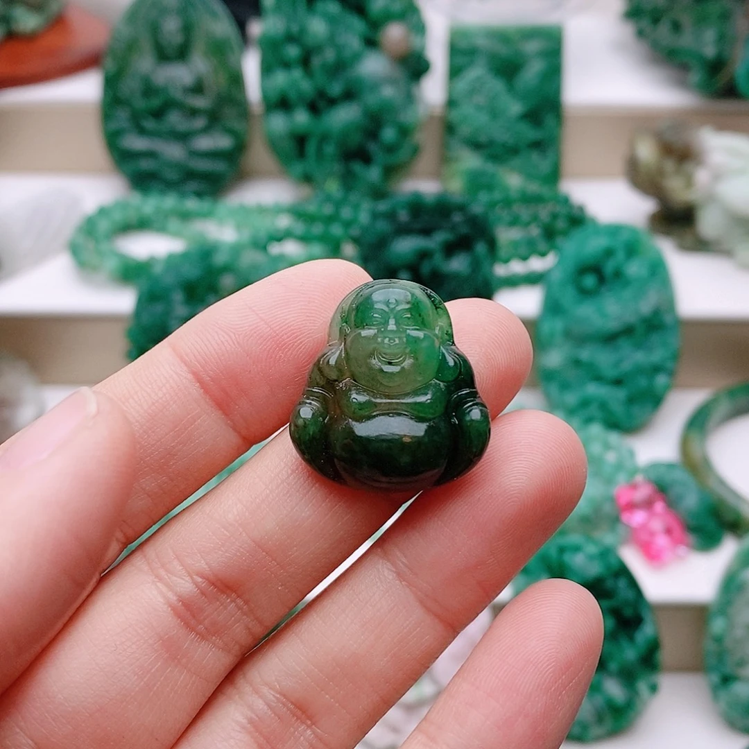 独山玉未镶嵌吊坠