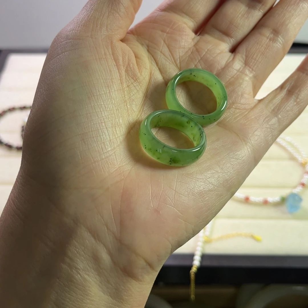 猫****和田玉（碧玉）未镶嵌珠宝半成品指环直径19