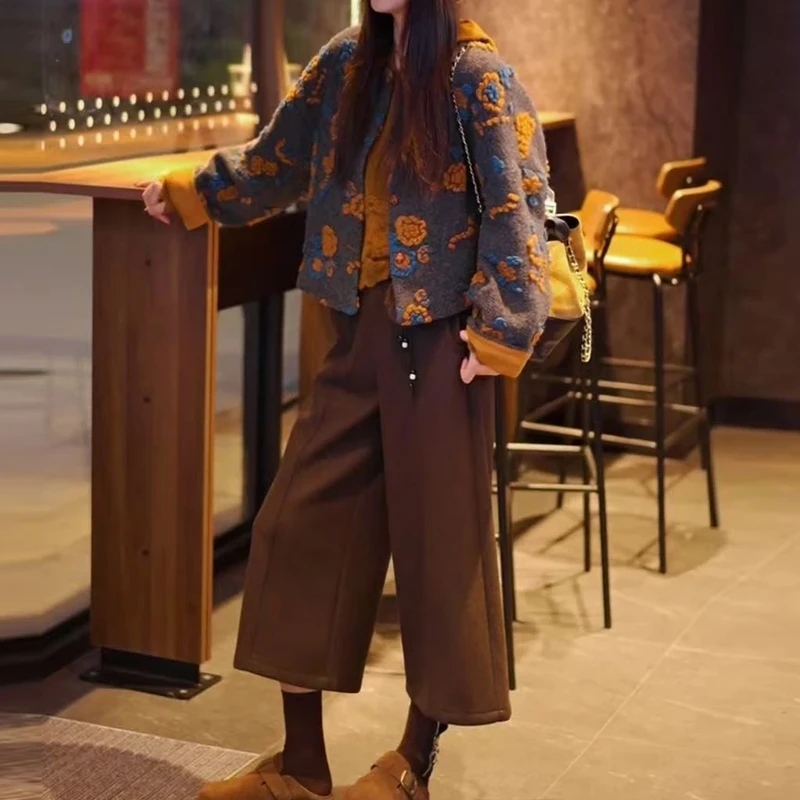 单排扣立体花朵小香风短外套女士2025秋冬新款设计感潮流百搭上衣