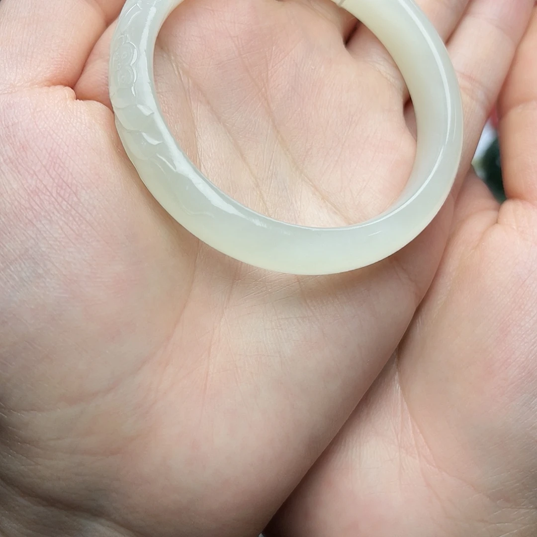 玄***夏和田玉未镶嵌手镯52 53手镯06