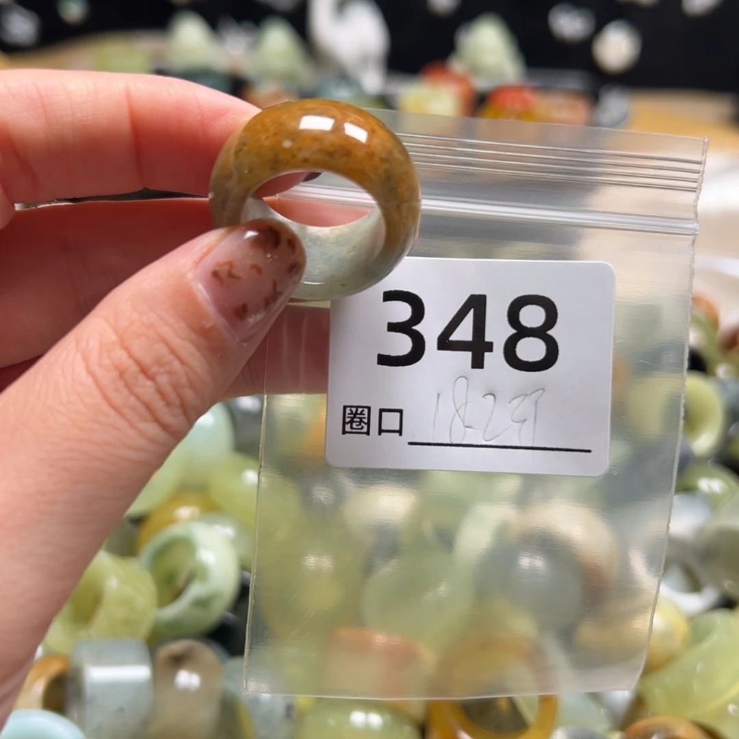 @***指蛇纹石玉未镶嵌戒指