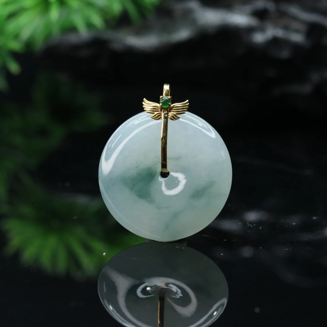 41天然缅甸翡翠A货18k平安扣吊坠/500588/上海嘉禾拍卖