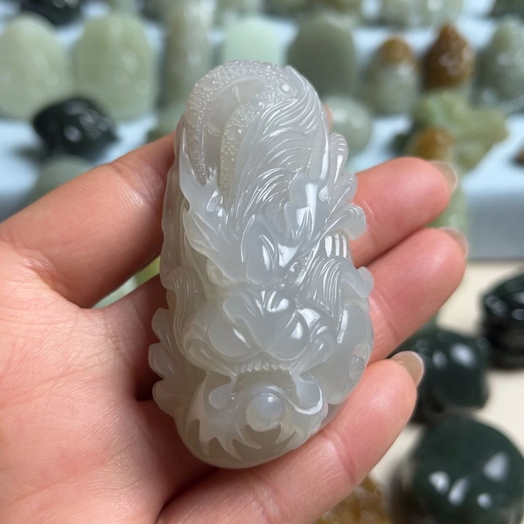 和田玉未镶嵌把件