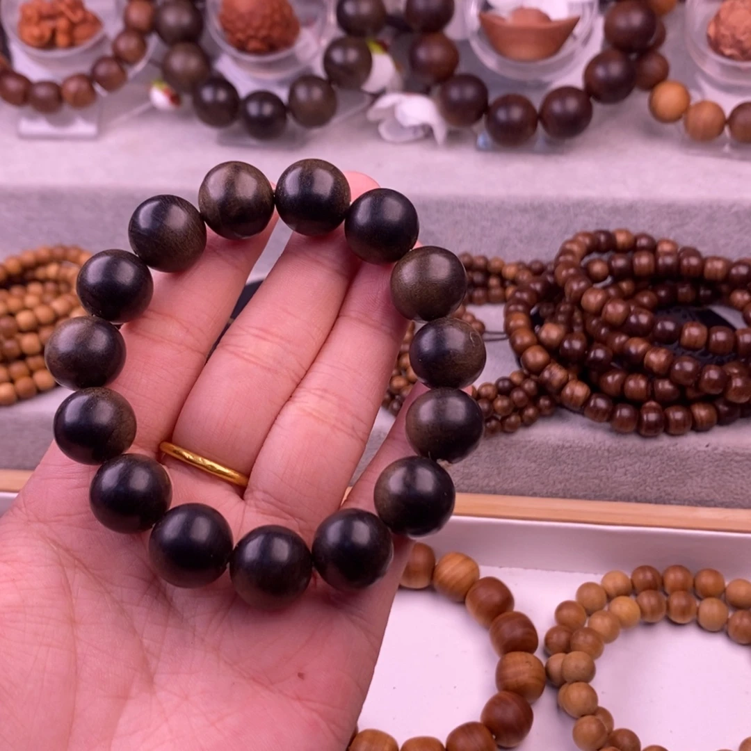 饼***⸜手串/手链檀香木1.5阴沉沉水风化老料奶香正区老山檀