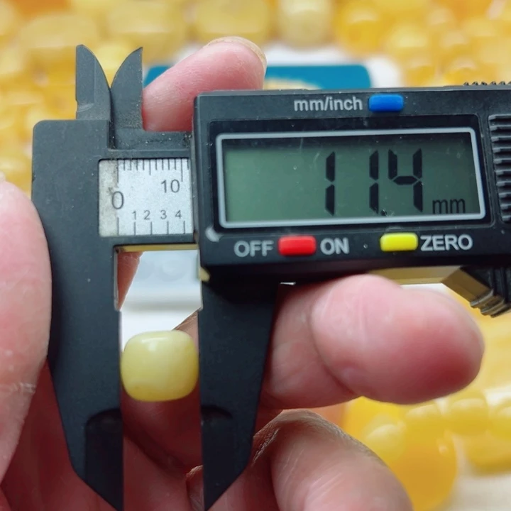 琥珀（矿物珀）未镶嵌裸石