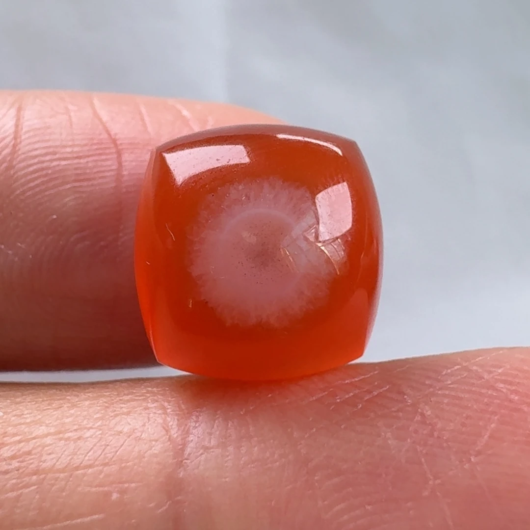 南红玛瑙未镶嵌冰红天眼蛋面