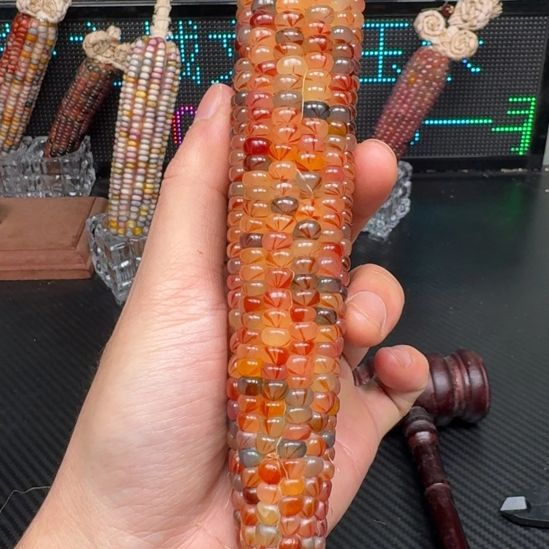 柏香籽/百香籽吊坠有***。