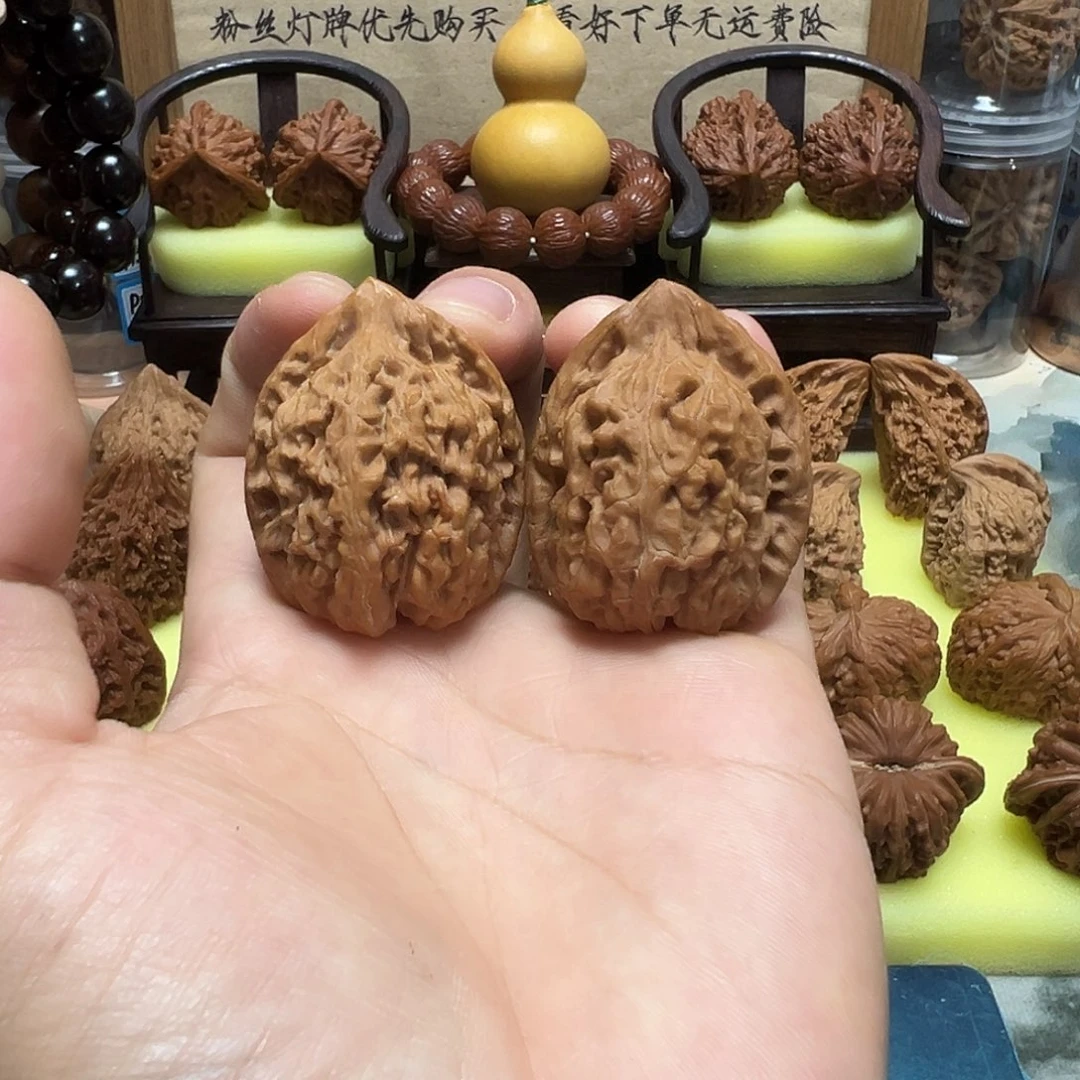 33号文玩核桃35尺粗筋蚂蚁王