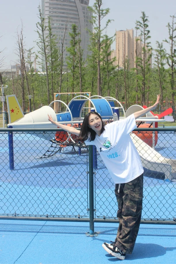 1028.的纸飞机原创男女同款迷彩夏季休闲宽松印花户外薄款潮流