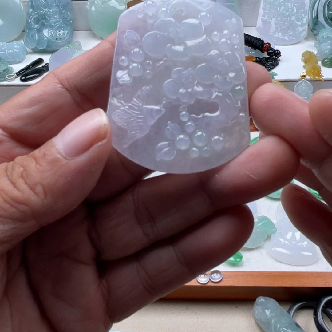 翡翠未镶嵌颈饰翡翠山水花鸟