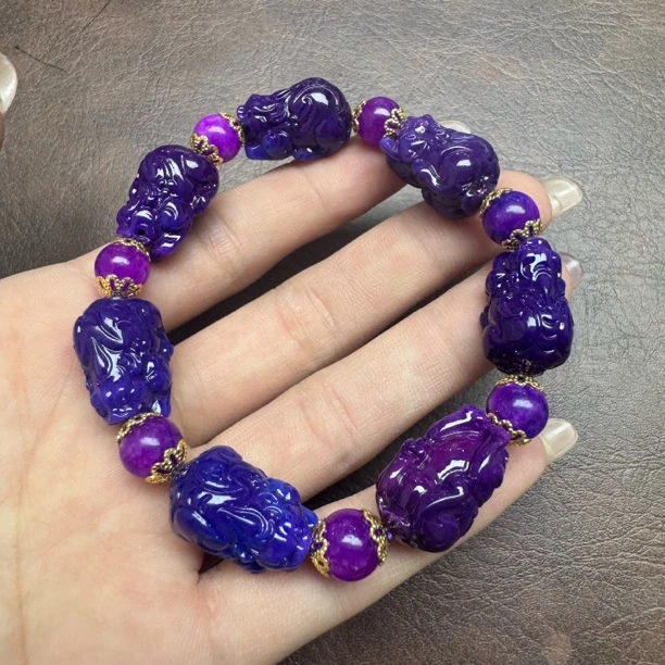 非金属珐琅吊坠 紫色雕刻貔貅手串 H68